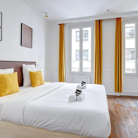 Fabulous Terrace In Flat At Champs-elysees Apartment *