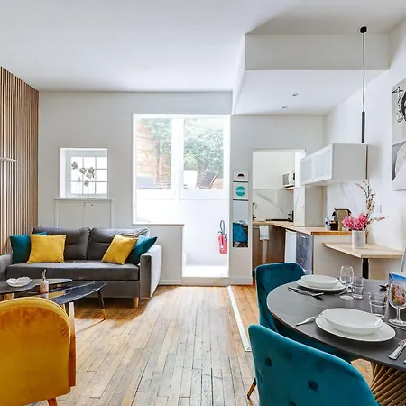 Apartment Fabulous Terrace In Flat At Champs-elysees Paris